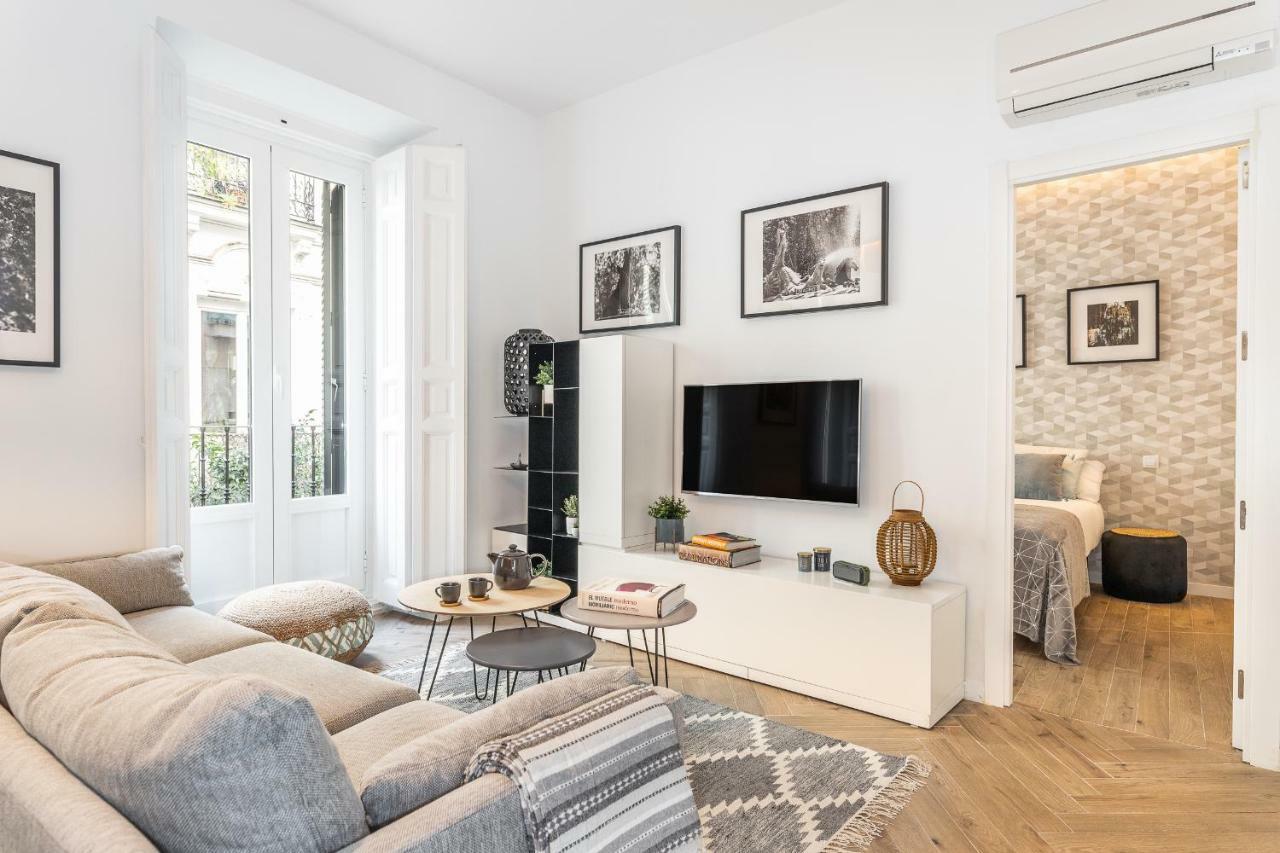 Waou Gran Via Es Mia - Corta Duracion Apartment Madrid Bagian luar foto