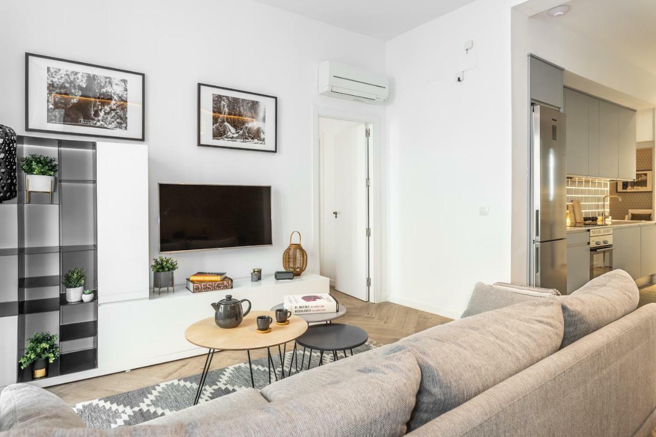 Waou Gran Via Es Mia - Corta Duracion Apartment Madrid Bagian luar foto