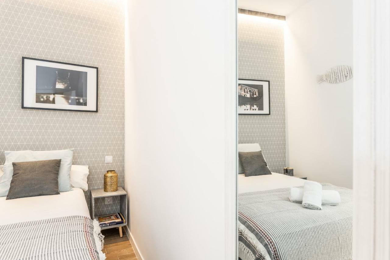 Waou Gran Via Es Mia - Corta Duracion Apartment Madrid Bagian luar foto